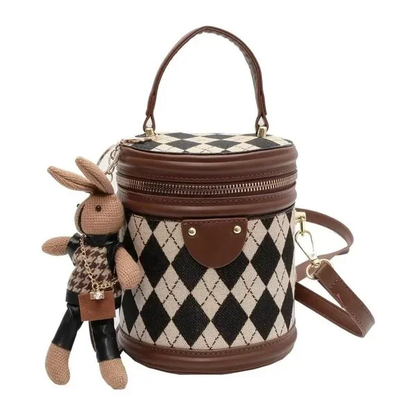 Argyle checkered bucket crossbody bag with brown trim and bunny charm 👜 - Picture 8 of 12